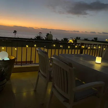 Tamara Komplex: Oceanfront Oasis With Pool In Gigantes Apartment *