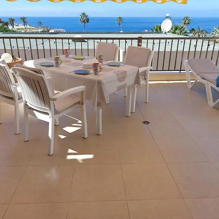 Tamara Komplex: Oceanfront Oasis With Pool In Gigantes